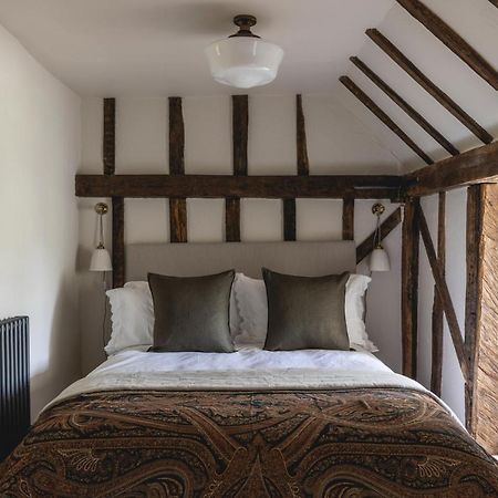 Cosy Cottage With Beautiful Garden, Hottub & Sauna Marden  エクステリア 写真