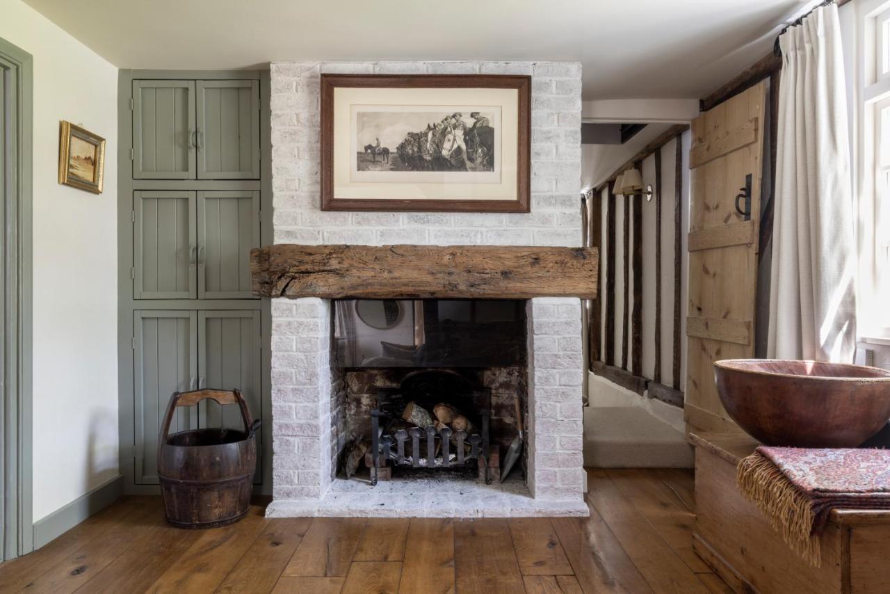 Cosy Cottage With Beautiful Garden, Hottub & Sauna Marden  エクステリア 写真