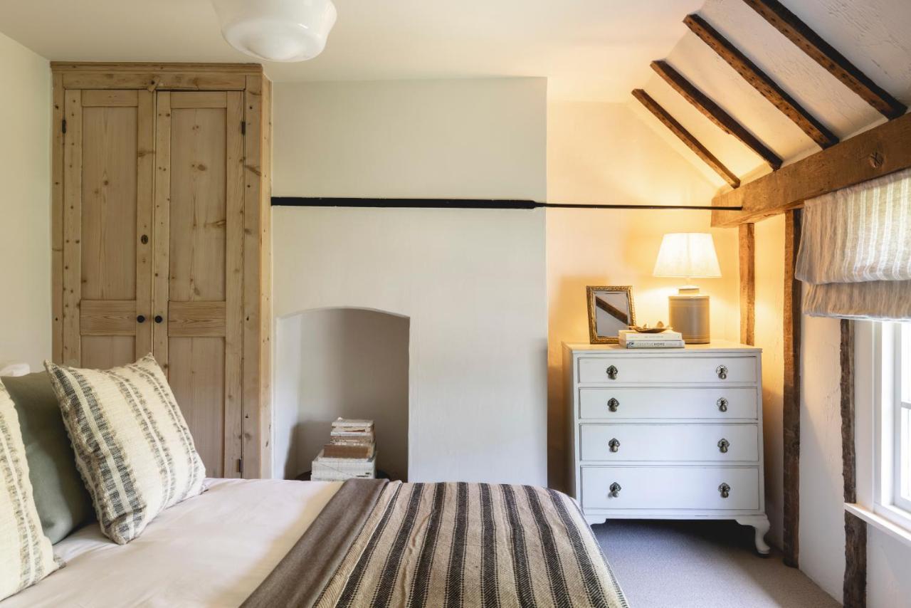 Cosy Cottage With Beautiful Garden, Hottub & Sauna Marden  エクステリア 写真
